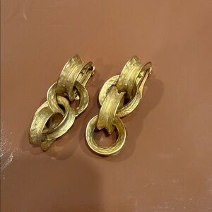 Vtg Gold-Tone Hammered Interlock Ring Dangle Clip-On Earrings
